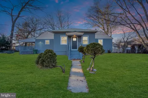 112 Petitt Ave, Cherry Hill, NJ 08002