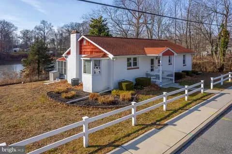 110 Lake View Ave, Blackwood, NJ 08012