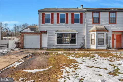 Exterior - 7 Hampton Gate Dr, Sicklerville, NJ 08081 photo 1 of 5