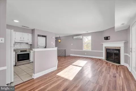 Living - 7 Hampton Gate Dr, Sicklerville, NJ 08081 photo 5 of 8