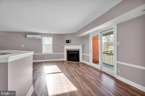 Living - 7 Hampton Gate Dr, Sicklerville, NJ 08081 photo 6 of 8