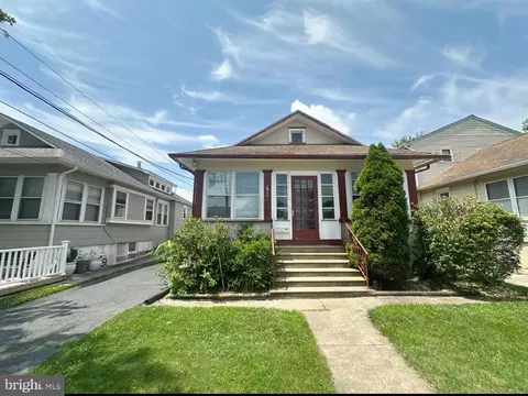 28 Central Ave, Audubon, NJ 08106