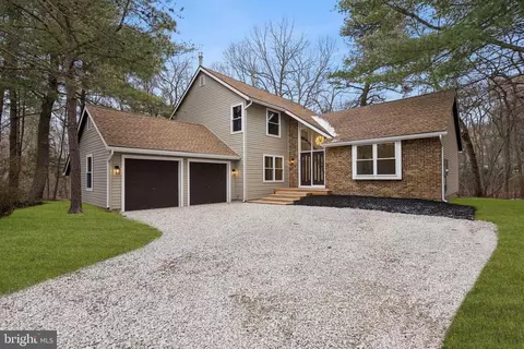13 Barclay Ln, Voorhees, NJ 08043