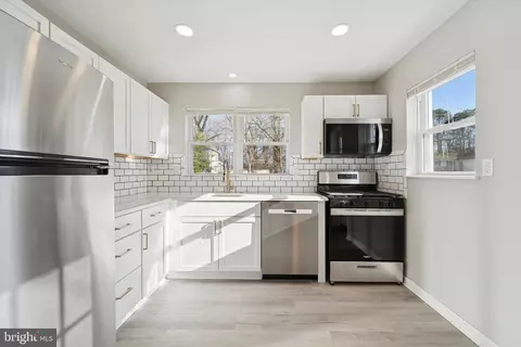 Kitchen - 760 Ashbourne Ave, Lindenwold, NJ 08021 photo 1 of 2