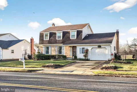 32 Roberts Dr, Somerdale, NJ 08083