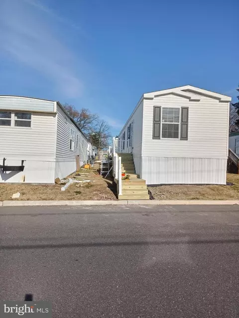1405 Farrell Ave #137, Cherry Hill, NJ 08002