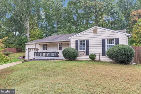 4 Mason Ct, Pine Hill, NJ 08021