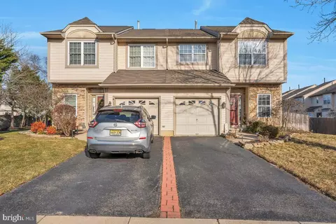 122 Wilson Ln, Berlin, NJ 08009