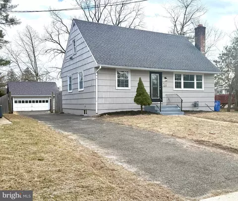 127 Madison Ave, Laurel Springs, NJ 08021