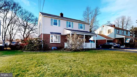 302 Ivywood Ave, Haddonfield, NJ 08033