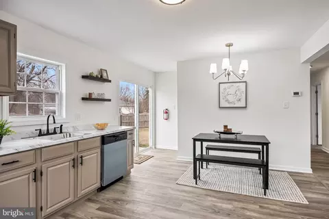 Entry Way - 501 Fifth, Lindenwold, NJ 08021 photo 2 of 3