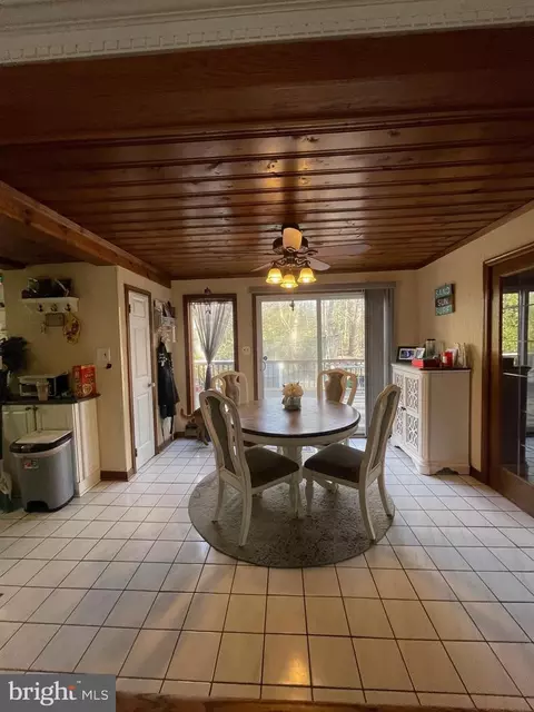 Dining - 150 N Smith Ter, Clementon, NJ 08021 photo 4 of 5