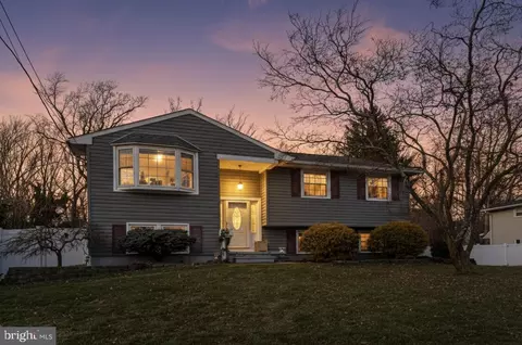 113 Parkview Rd, Stratford, NJ 08084