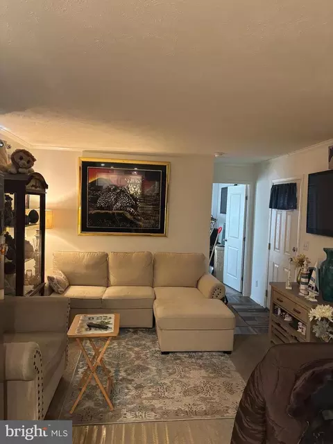 1405 Farrell Ave #326, Cherry Hill, NJ 08002
