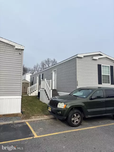 1405 Farrell Ave #326, Cherry Hill, NJ 08002