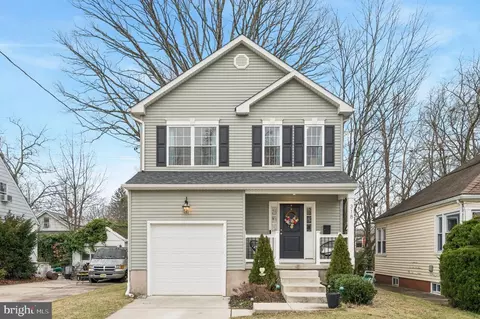 318 Walnut Ave, Oaklyn, NJ 08107