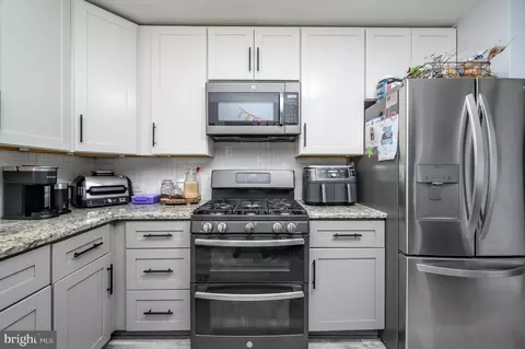 2309 S Cuthbert Dr, Lindenwold, NJ 08021 photo 17