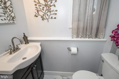 2309 S Cuthbert Dr, Lindenwold, NJ 08021 photo 8