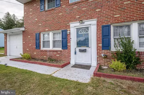 2309 S Cuthbert Dr, Lindenwold, NJ 08021 photo 2