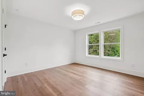 Bedroom - 38 Birchall Dr, Haddonfield, NJ 08033 photo 2 of 6