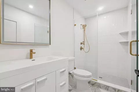 Bath - 38 Birchall Dr, Haddonfield, NJ 08033 photo 4 of 5