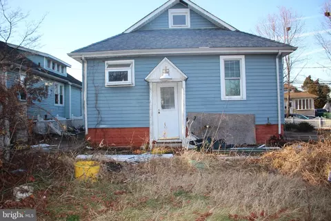 128 Amon Ave, Gloucester City, NJ 08030