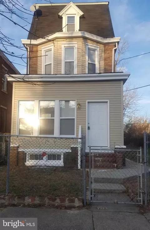 1114 N 22nd St, Camden, NJ 08105