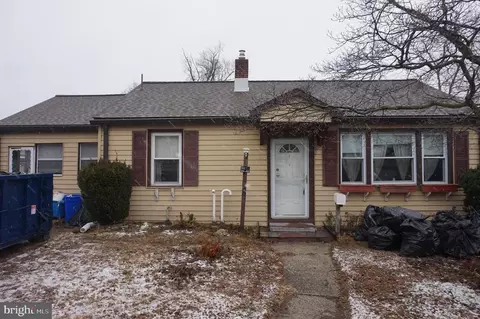 15 Sullivan Ave, Bellmawr, NJ 08031