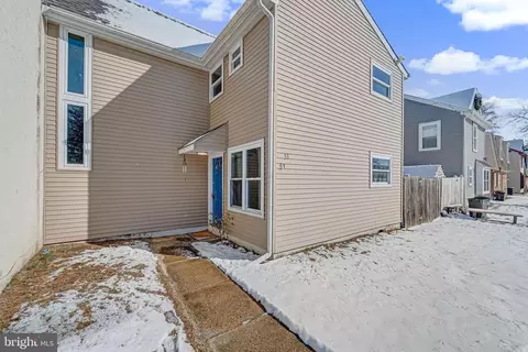 51 Noble Rd, Sicklerville, NJ 08081