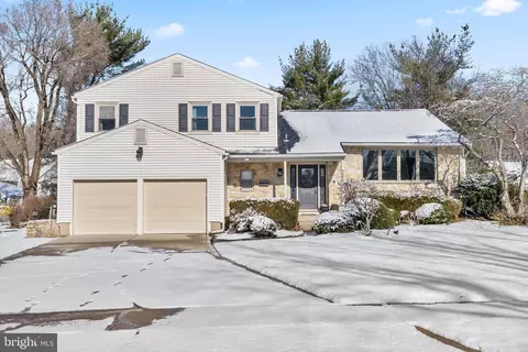 1525 Squire Ln, Cherry Hill, NJ 08003