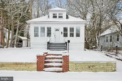 23 Indian Spring Rd, Clementon, NJ 08021