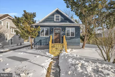 308 Clements Bridge Rd, Barrington, NJ 08007