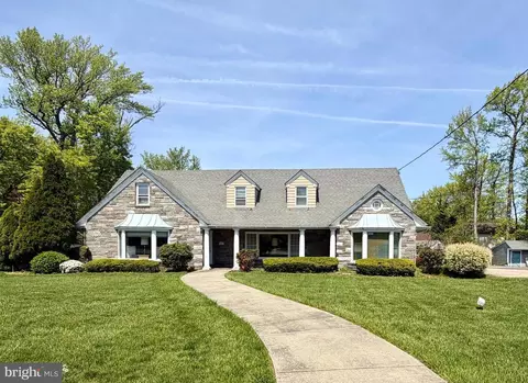 8323 Maple Ave, Pennsauken, NJ 08109