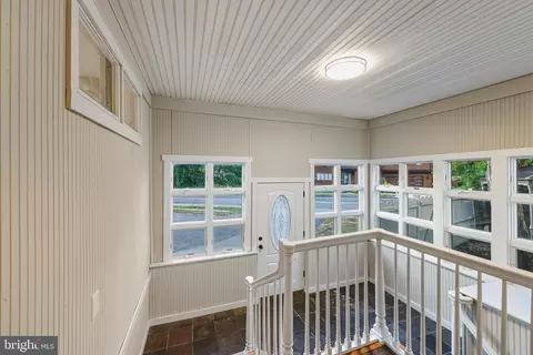 Entry Way - 300 Turnerville Rd, Pine Hill, NJ 08021 photo 2 of 3