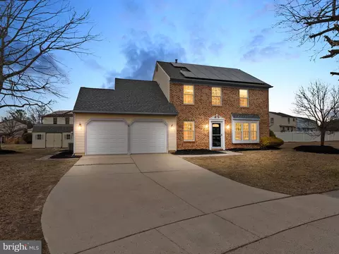 4 Bedford Ct, Sicklerville, NJ 08081
