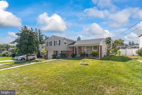 12 Colgate Dr, Cherry Hill, NJ 08034