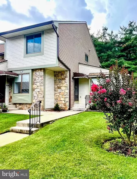 106 Avignon Way, Pennsauken, NJ 08109