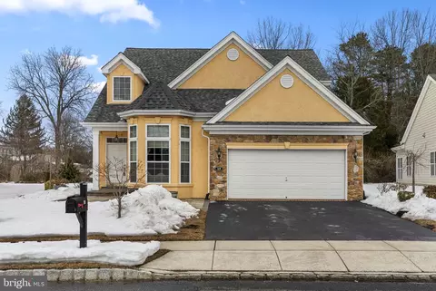 15 Kresson Ct, Berlin, NJ 08009