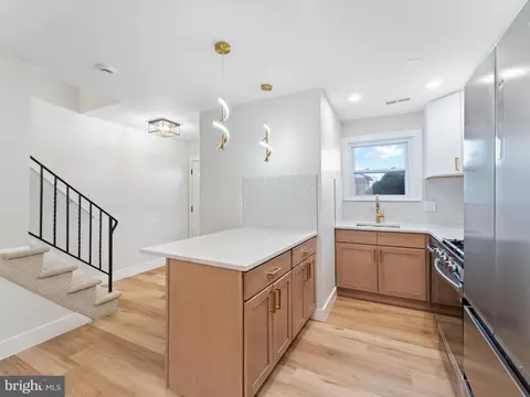 143 La Cascata Tnhs, Clementon, NJ 08021