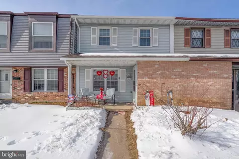 24 Magnolia Ct, Sicklerville, NJ 08081