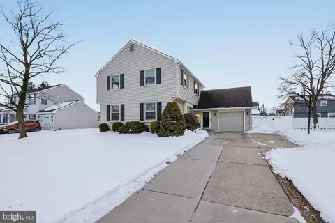 2569 Hadley Dr, Pennsauken, NJ 08109