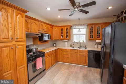 Kitchen - 406 Walnut Ave, Laurel Springs, NJ 08021 photo 2 of 2