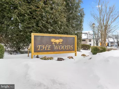 706 The Woods, Cherry Hill, NJ 08003