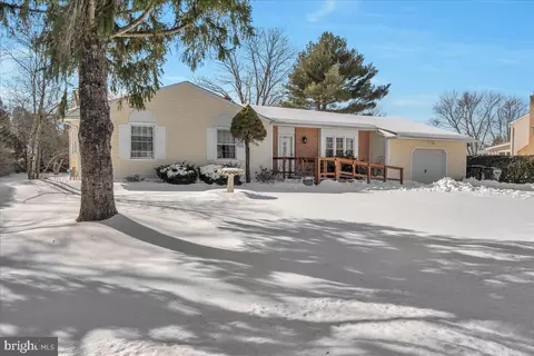 24 Constitution Blvd, Berlin, NJ 08009