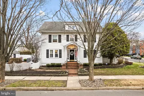 421 Wood Ln, Haddonfield, NJ 08033