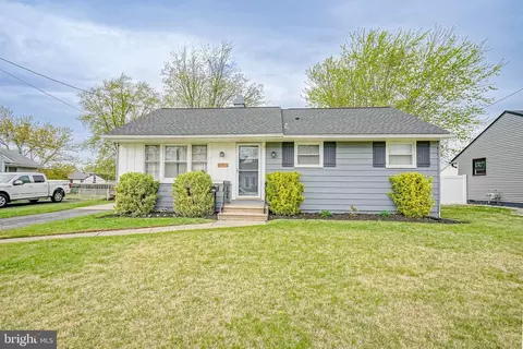 319 Drexel, Blackwood, NJ 08012