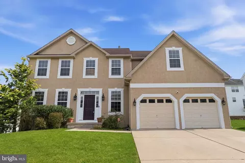 17 Log Cabin Rd, Sicklerville, NJ 08081