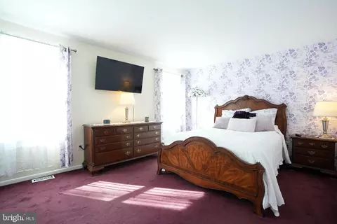 Bedroom - 18 Cobblestone Ct, Sicklerville, NJ 08081 photo 1 of 6