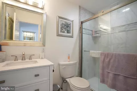 Bath - 18 Cobblestone Ct, Sicklerville, NJ 08081 photo 1 of 4