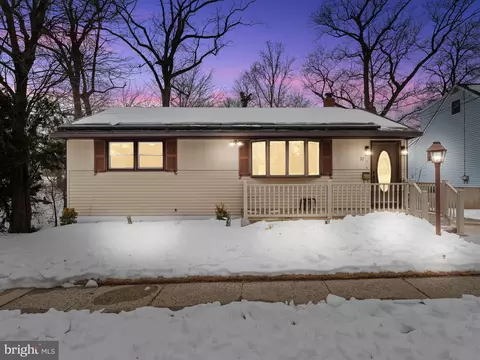 37 S Read Ave, Runnemede, NJ 08078